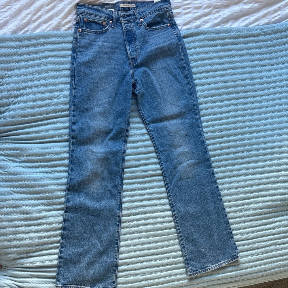 Levi's Women's Straight Leg Blue Jeans